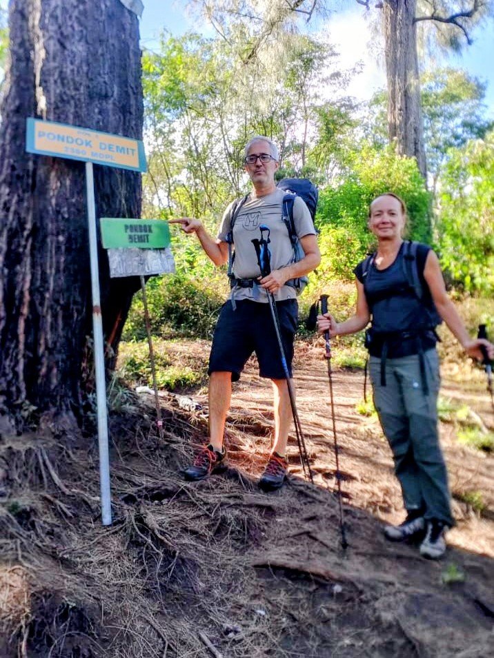 Trekking Mt. Raung raung couple hikers (4)